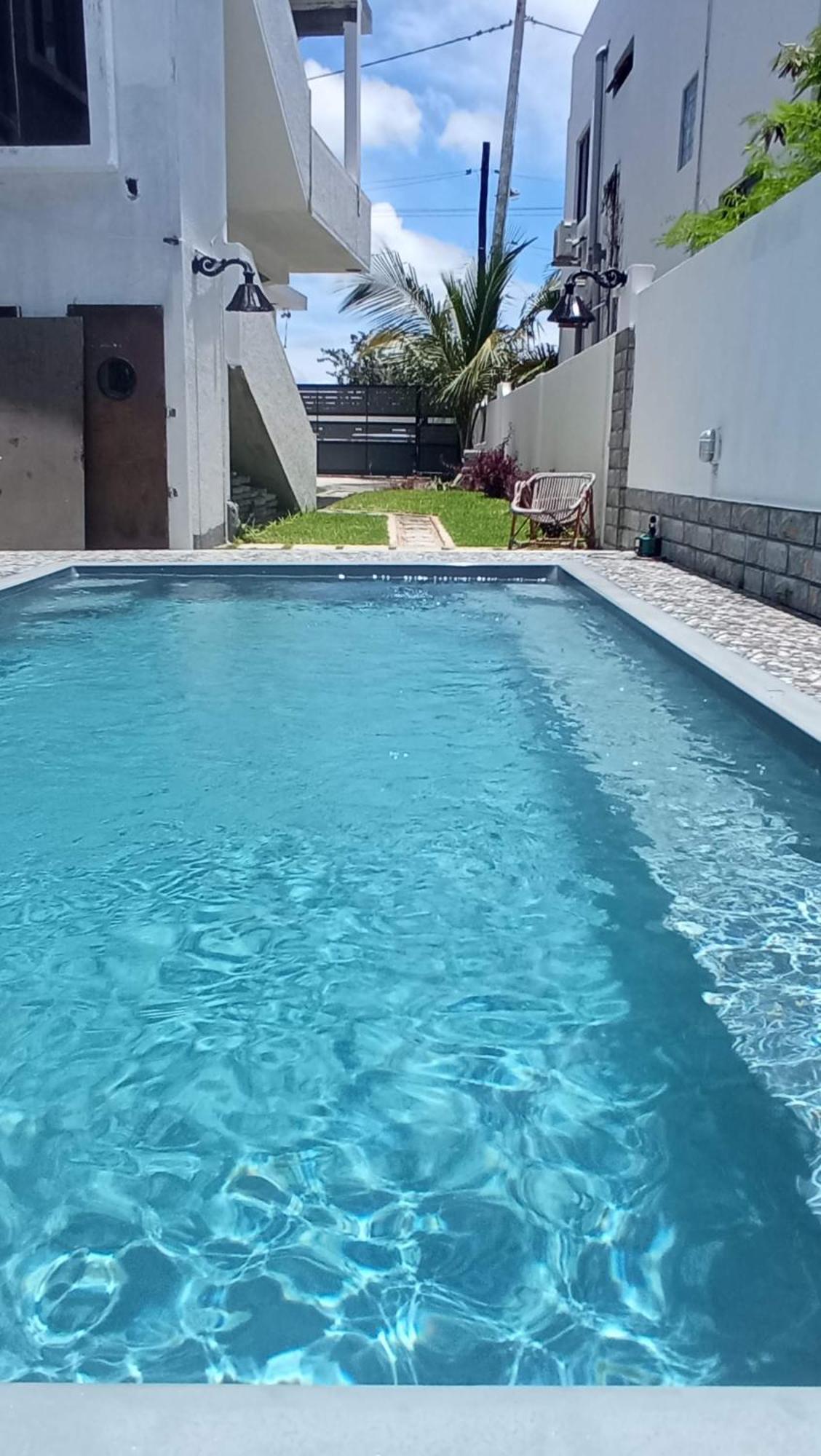 Happy House - Cosy Apartment With Private Pool And Walking Distance To Blue Bay Beach Exterior foto